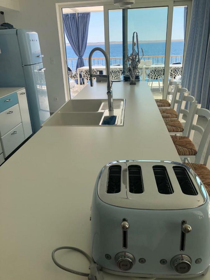 Villa Beline Direct Aan Zee, Verwarmd Zwembad En Sauna Трибань-Крушчица Экстерьер фото