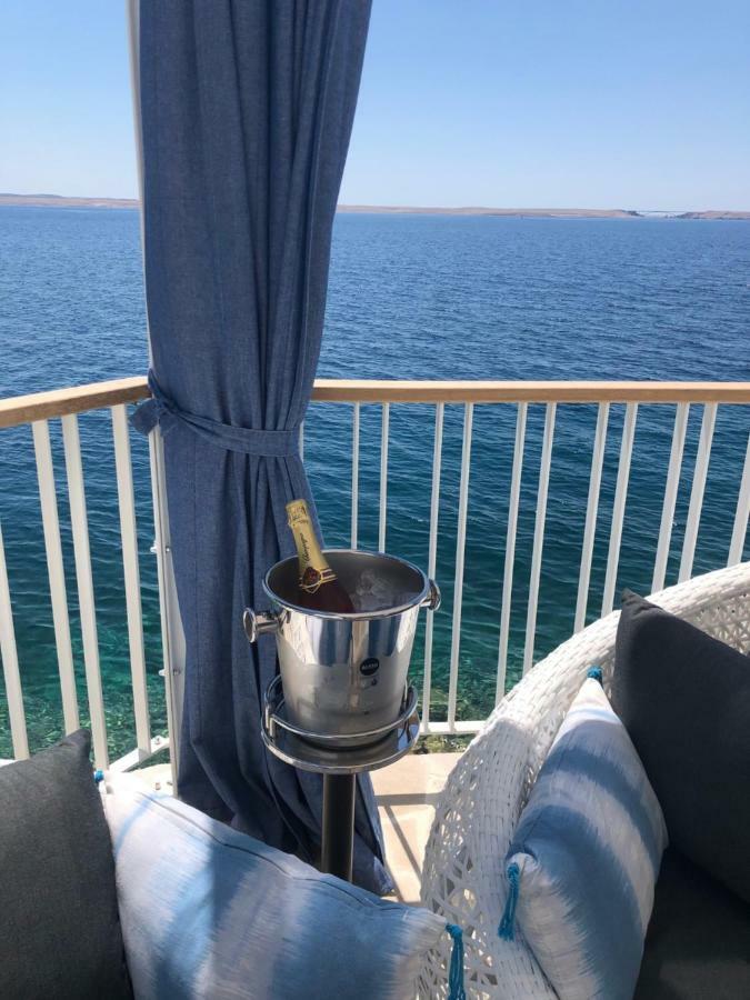 Villa Beline Direct Aan Zee, Verwarmd Zwembad En Sauna Трибань-Крушчица Экстерьер фото